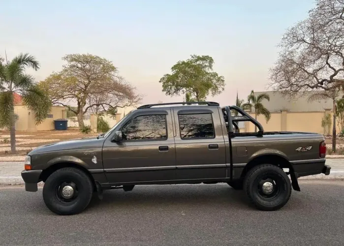 Ford Ranger 2.5 4X2 CD TB Diesel 2001