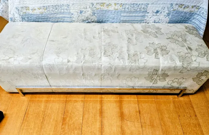 Recamier/ calçadeira compatível com cama queen. Marca Líder. Só precisa lavar.