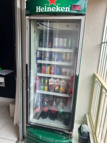 Cervejeira expositor 