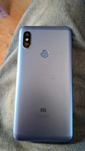 Vendo celular Redmi note 6 celular funciona tudo em ótimo estado whatsapp *