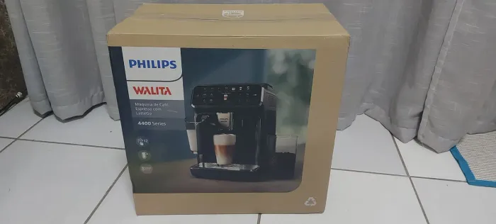 vendo cafeteira philips série 4400 127v nova lacrada 