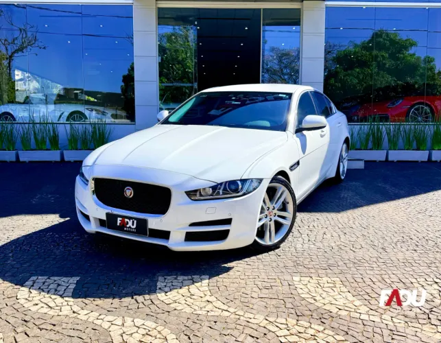 Jaguar XE 2.0 Turbocharged Pure 240cv Aut. 2017