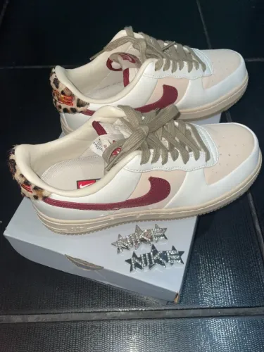 Tênis Women's Air Force 1 '07