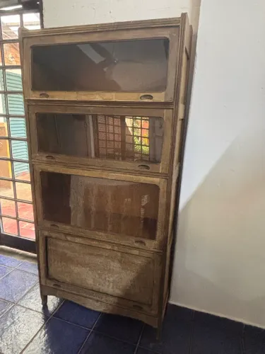 Estante de Advogado - Barrister Bookcase