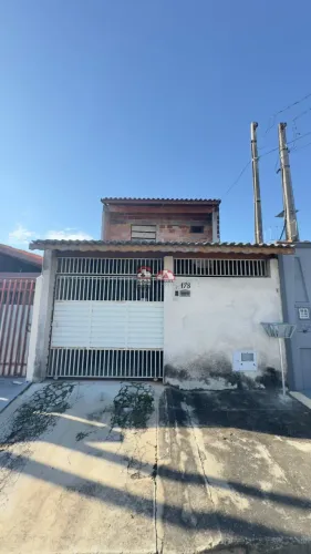 Casa Padrão em Pindamonhangaba