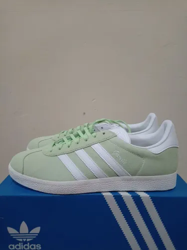 GAZELLE adidas tamanho 41, original, com etiqueta