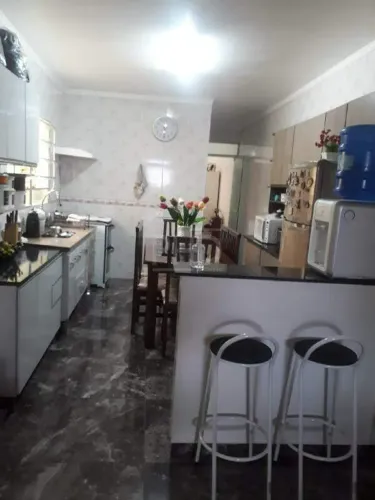 Casa à venda, 2 quartos, 2 vagas, Vila Suiça - Santo André/SP