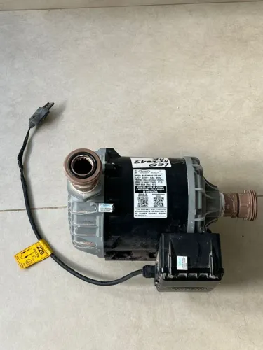 Bomba para circulação de piscina, marca Syllent, 1cv