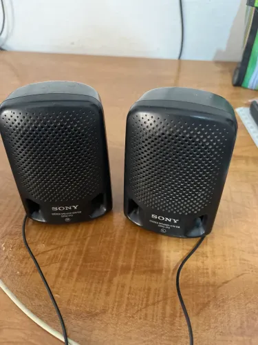 Caixa de som pequena da Sony