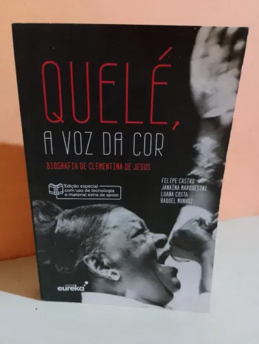 Livro Quelé A Voz da Cor Biografia de Clementina de Jesus (edição especial)