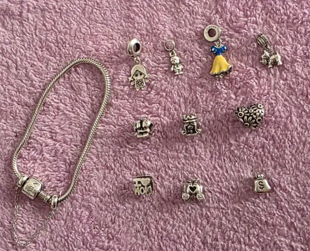 Pulseira vivara Com pingentes