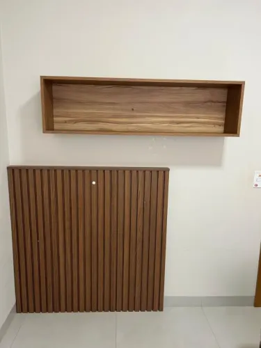 Cabeceira de cama e nicho 