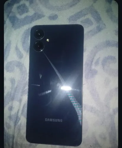 1 celular a06