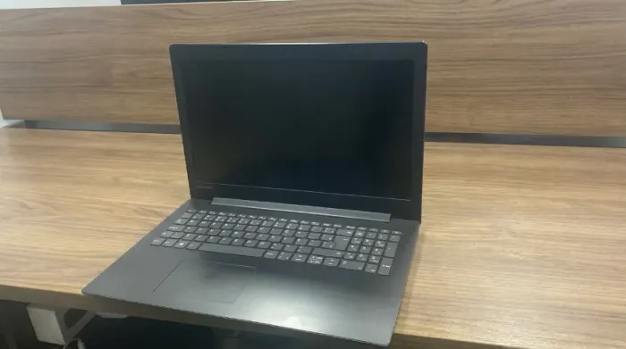 NOTEBOOK LENOVO IDEAPAD 330 - HDD 500GB 4GB DE RAM - DUAL CORE (( LEIA O ANUNCIO))