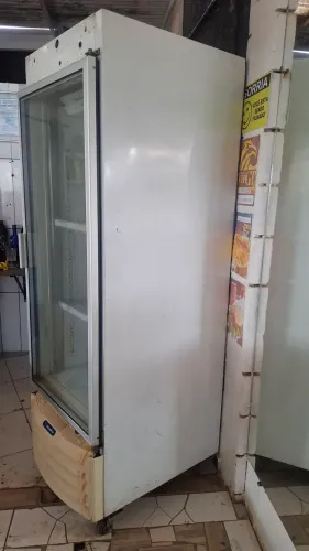 VENDO FREEZER