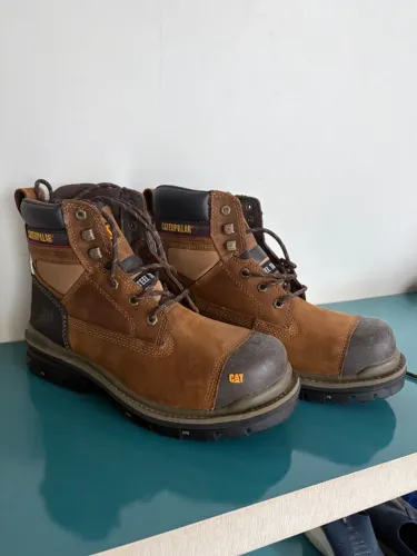 Vende-se bota caterpillar bico de aço