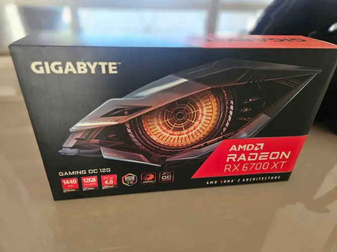 AMD Radeon RX 6700 XT 12GB Gigabyte Gaming OC - Excelente Estado