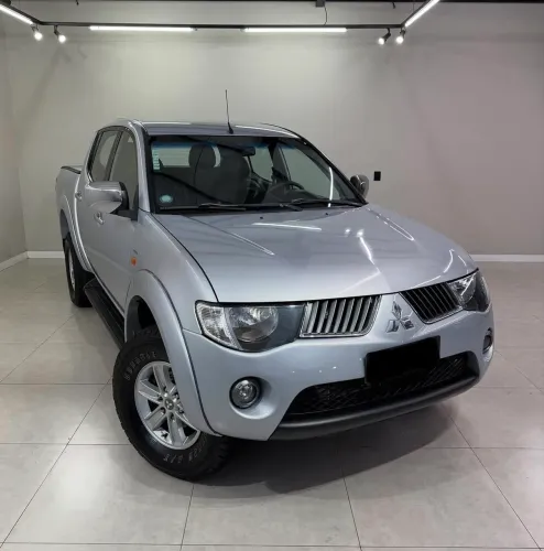 Mitsubishi L200 Triton HPE 3.2 CD TB Int.diesel AUT 2009