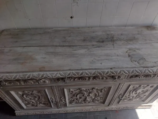 Antigo buffet imbuía anos 40.
