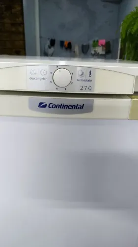 Geladeira Continental 270 Branca