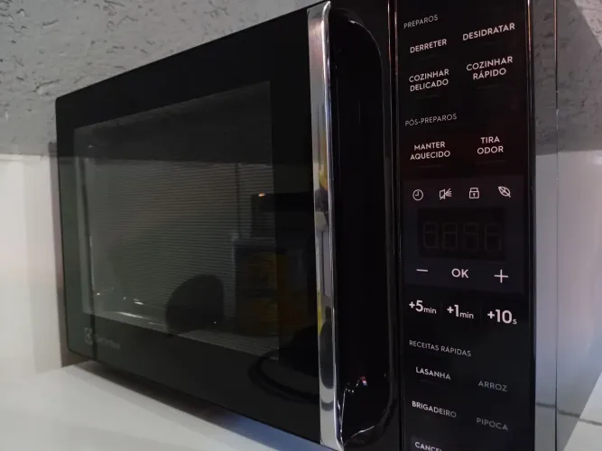 MICRO-ONDAS ELETROLUX