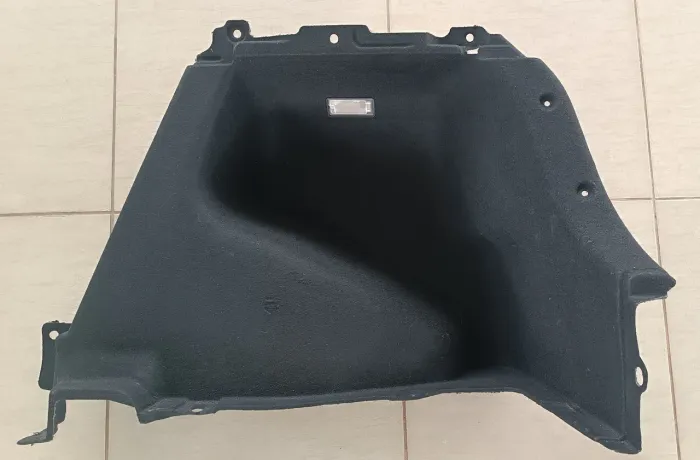 Forro de tecido porta mala Hyundai i30 lado direito 2012
