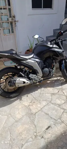 Fazer 250 2022,revisada e em dia para uso sem defeito