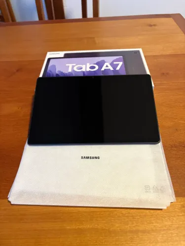 Samsung Galaxy Tab A7 10,4" 64GB 4G + Teclado Bluetooth - Completo com Caixa