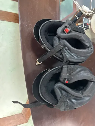 2 capacetes para bicicleta elétrica