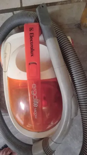 Aspirador de pó Electrolux usado