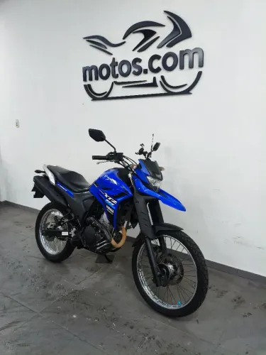 XTZ 250 Lander ABS 2023 impecável, parcelo no cartão em até 21x 