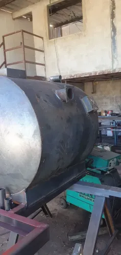 Tanque Combinado 800 litros, 500 de dejetos 300 água hidro-jato,