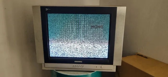 Tv de tubo 29 polegar tela plana