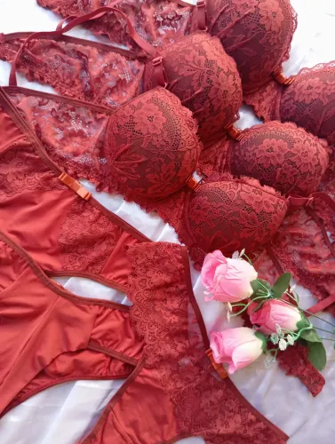 Lingeries G e GG confecção própria