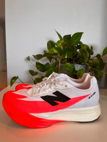 New Balance Mens FuelCell Supercomp Elite V5 Running Shoe 