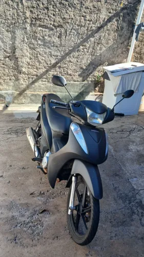 Honda biz 125 ex Bem conservada moto sempre foi de mulher 2 dona