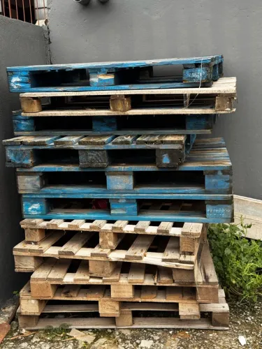 pallets de madeira