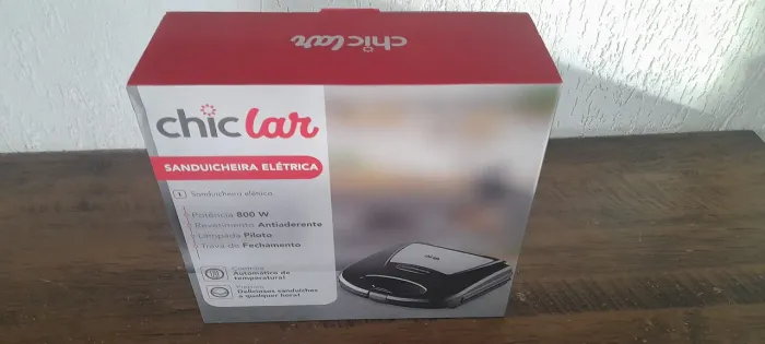 Sanduicheira elétrica Chic LAR Nova na caixa 220v