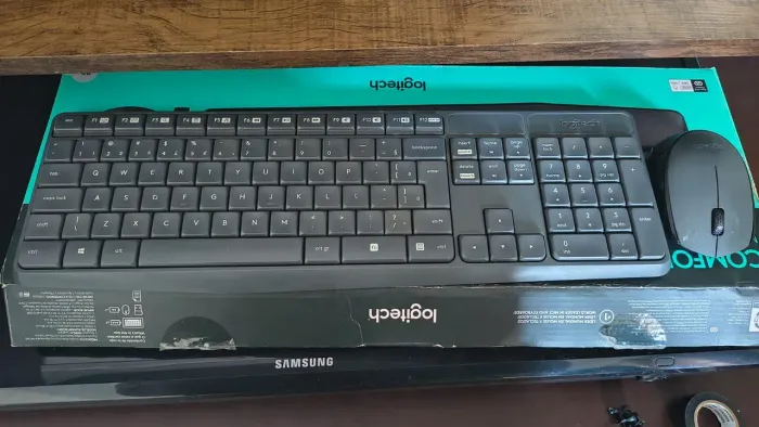 Teclado + Mouse Logitech