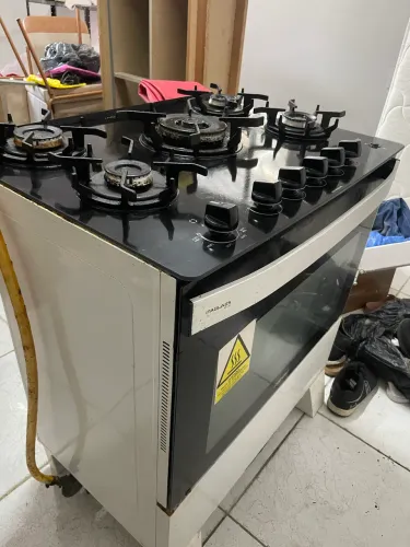 Fogão Itatiaia 5 Bocas - Mesa de Vidro - Usado