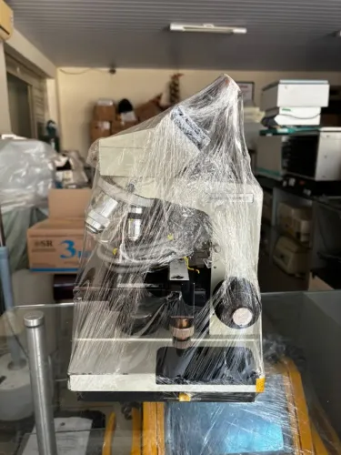 Microscopio Bausch e Loumb (Iluminação Led) 110V Semi Novo Revisado