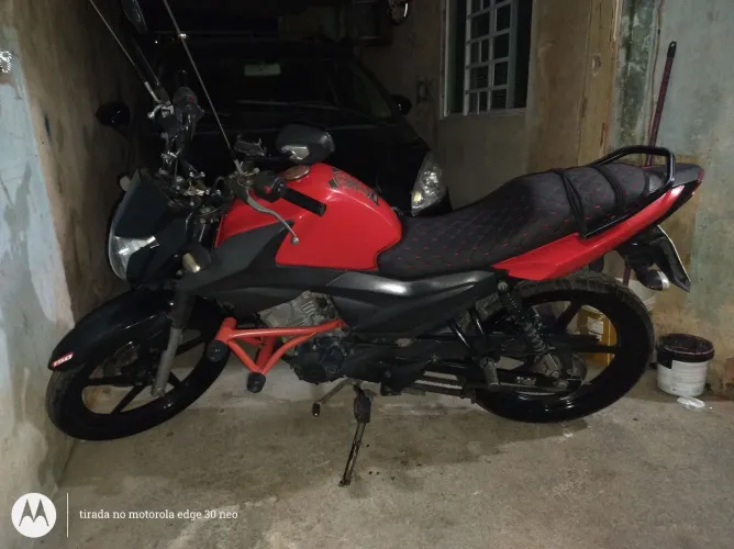 Moto toda original