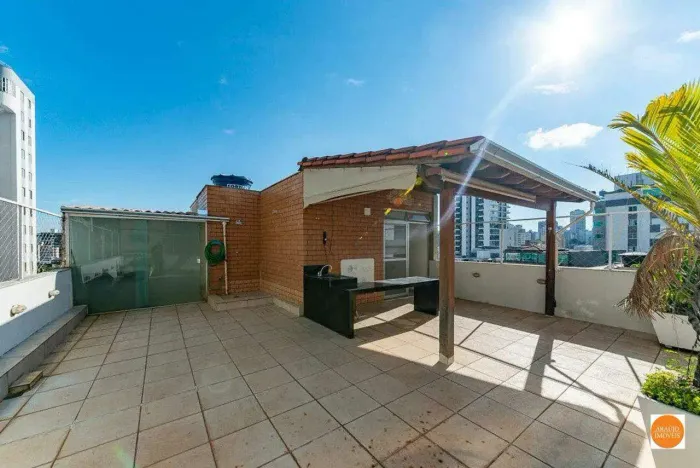 Cobertura de aproximadamente 158m² à venda 3 quartos, 1 suíte, 2 vagas Barroca