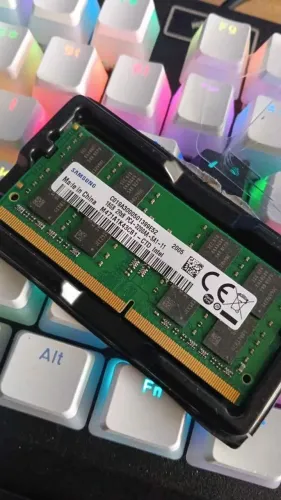 Memória RAM DDR4 16GB / NOTEBOOK