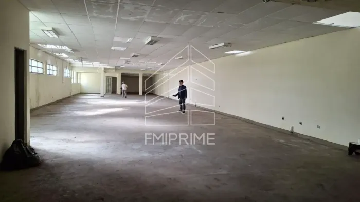 GALPÃO 1.116 M2 LOCALIZADO NA RUA FÁBIA - VILA ROMANA...