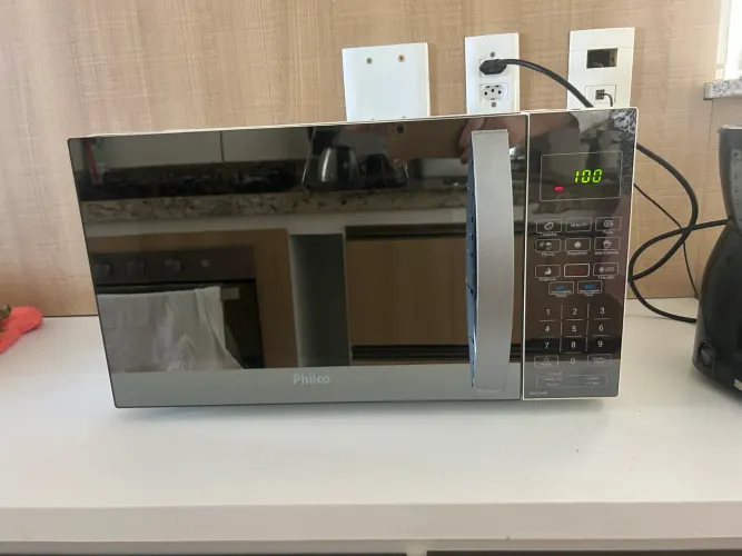 Microondas Philco 26 litros perfeito estado