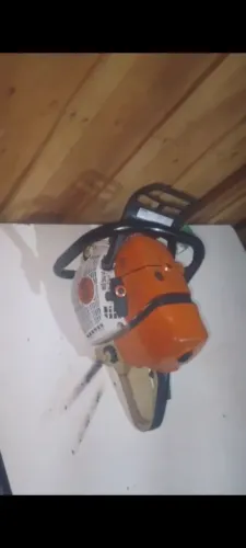 Está novo 3 mês de comprado. Não estou usando troco por moto***