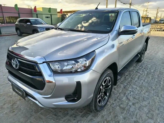 Toyota Hilux CD SRV 4X4 2.8 TDI Diesel Aut. 2024