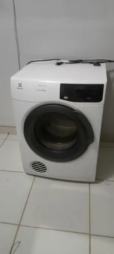 Secadora Electrolux 12 kg valor 800