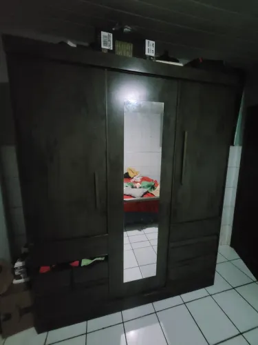 GUARDA ROUPA